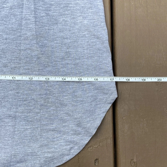 🌸Stranger Things sleeveless shirt with embroidered characters size XS - Picture 7 of 7